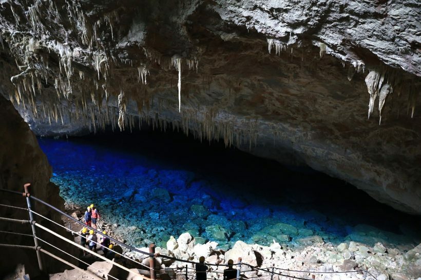 gruta lago azul bonito 820x547 1 - Tours and Tourism in Bonito – MS